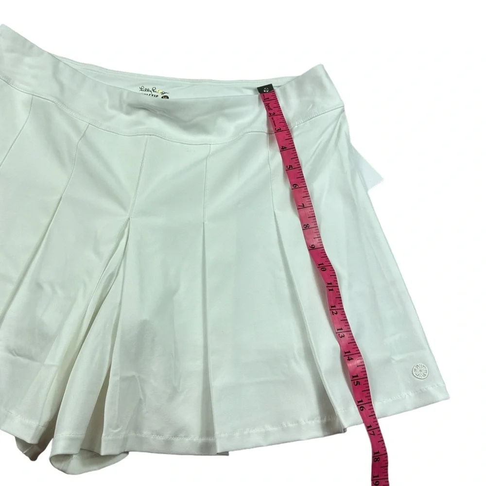 LILLY PULITZER: NWT Luxletic 5” Frazier Shorts in Resort White UPF 50+ Size 16